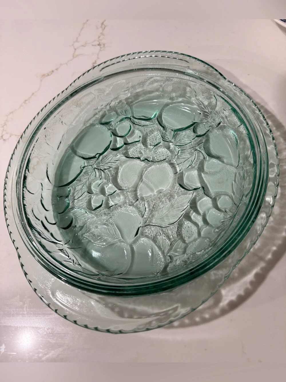 VINTAGE Libbey Orchard Fruit Glass Casserole Green Pie Dish Embossed 10”